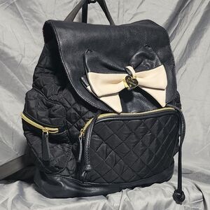 Betsey Johnson Be Mine Bow Flap Black & Ivory Quilted Backpack